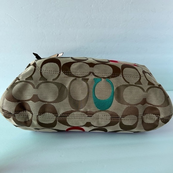Coach NWOT Poppy Large Embroidered Multi Colored Signature “C” - Picture 2 of 10